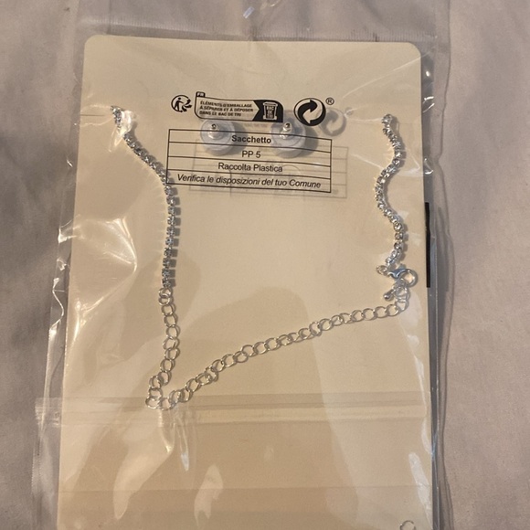 Rhinestone necklace set - Picture 2 of 4